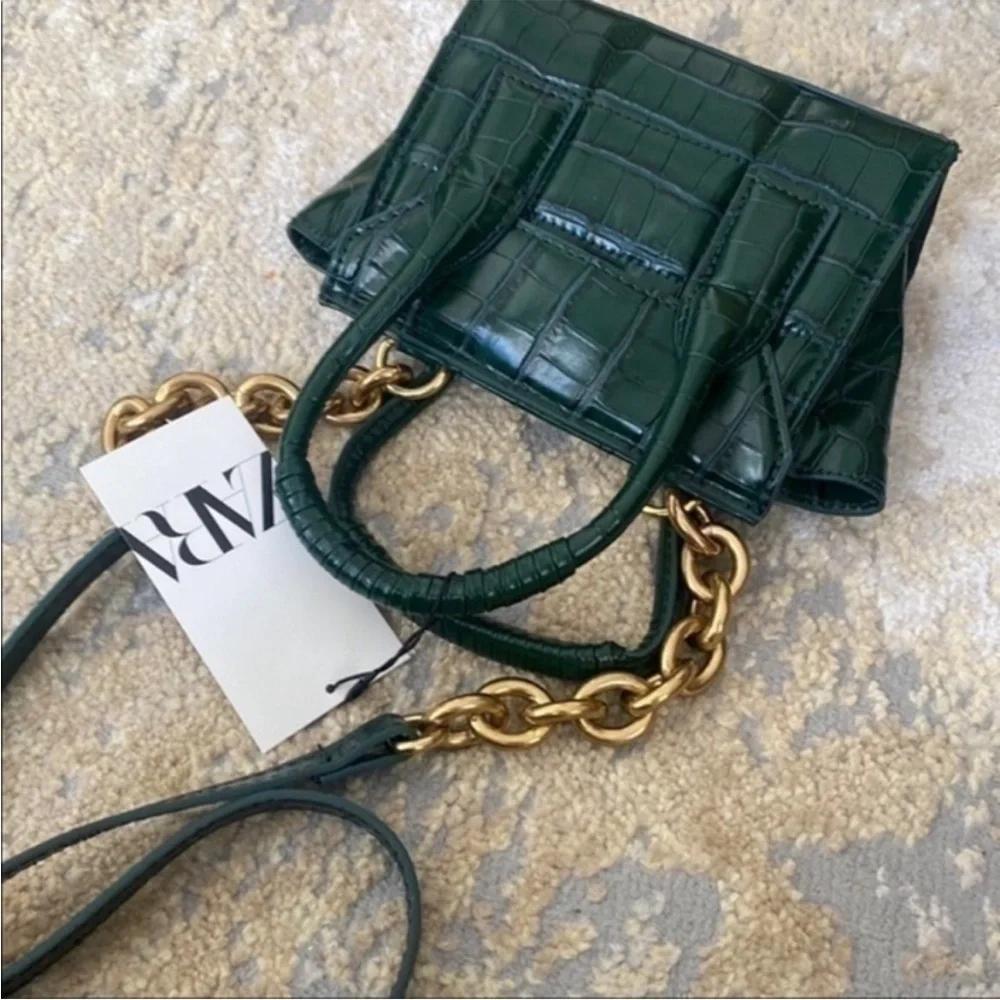 🦚ZARA HANDBAG with GOLD CHAIN - Picture 3 of 3